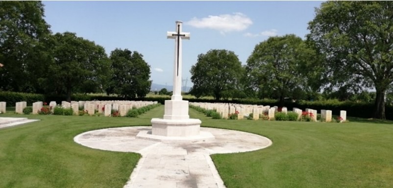 Foiano Della Chiana War Cemetery - Italy